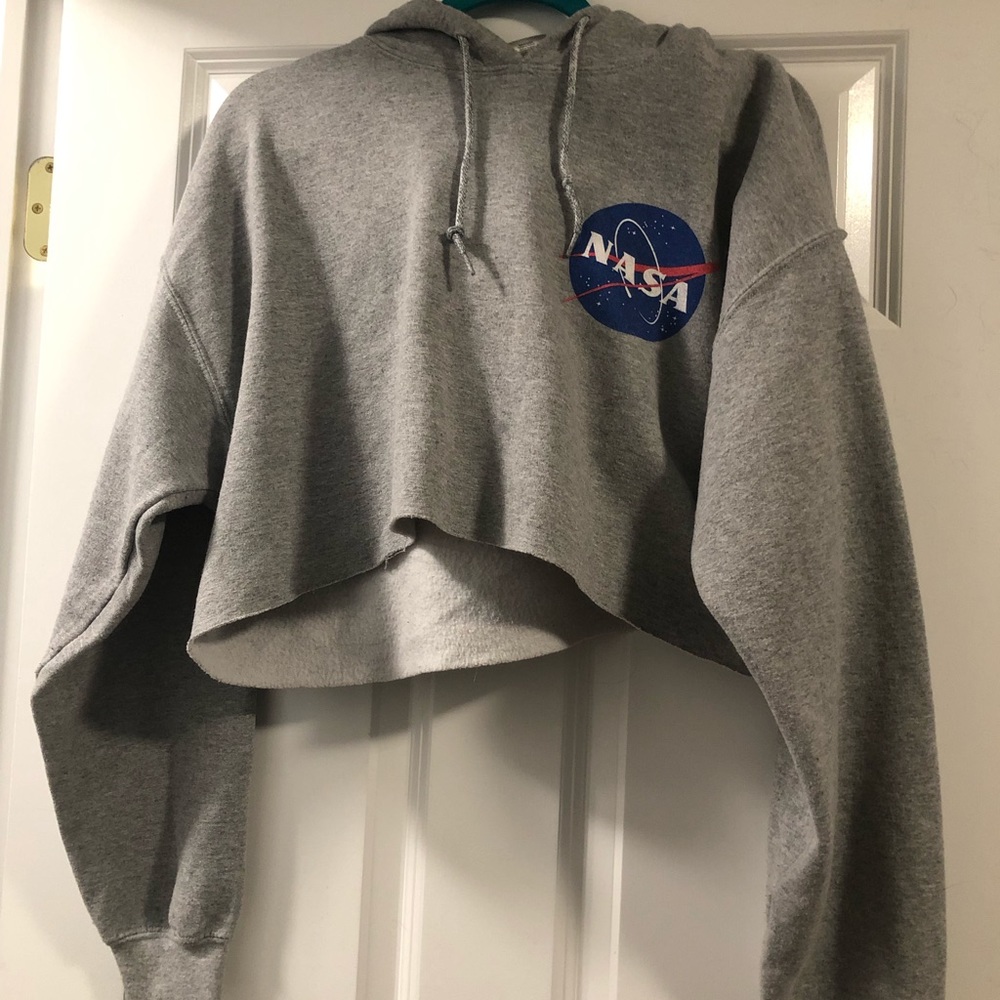 Cropped NASA hoodie
